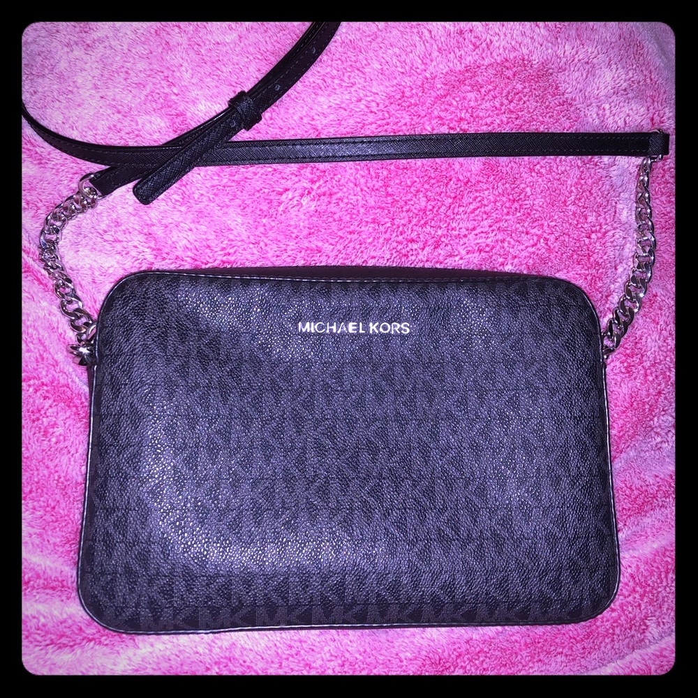 Michael Kors crossbody black with silver purse